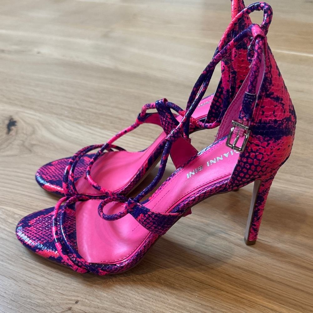 Gianni Bini Vibrant Pink and Purple Stiletto Heels Women Size 8.5